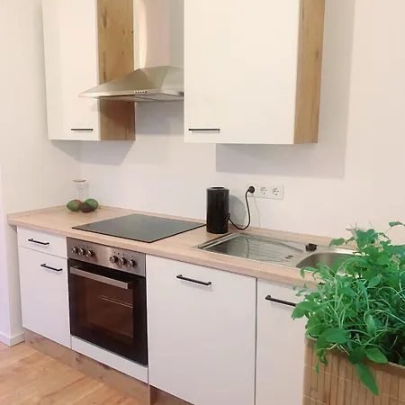 Light-flooded In Lägenhet Baunatal